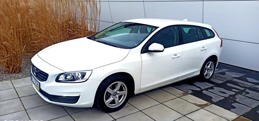 Volvo V60 cena 39900 przebieg: 270000, rok produkcji 2017 z Świebodzin małe 277